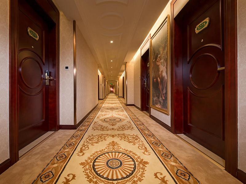 Vienna Hotel Shenzhen Shuiku New Village Exteriér fotografie